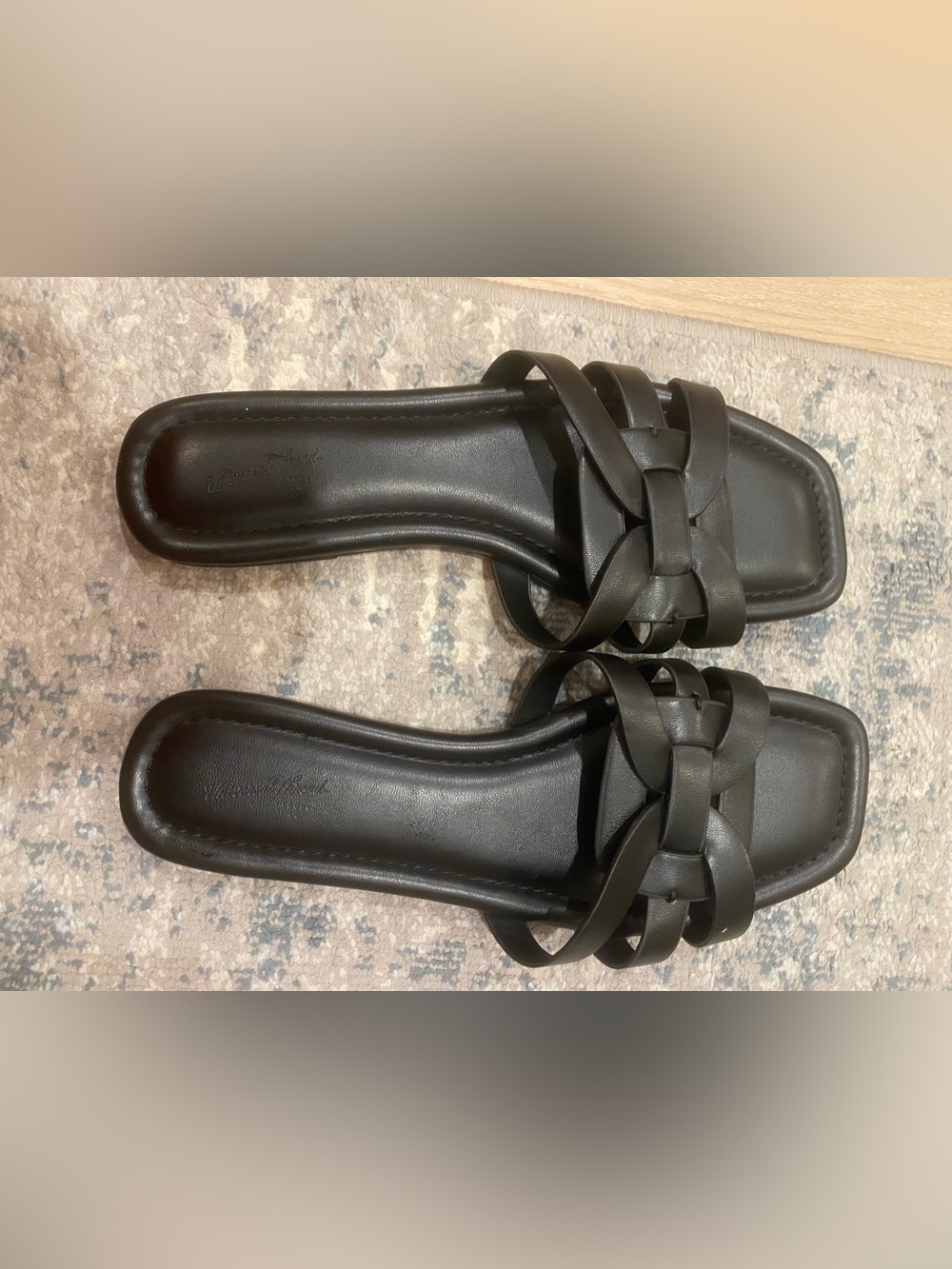 💕NWOT💕 Universal Thread Black Slide Sandals